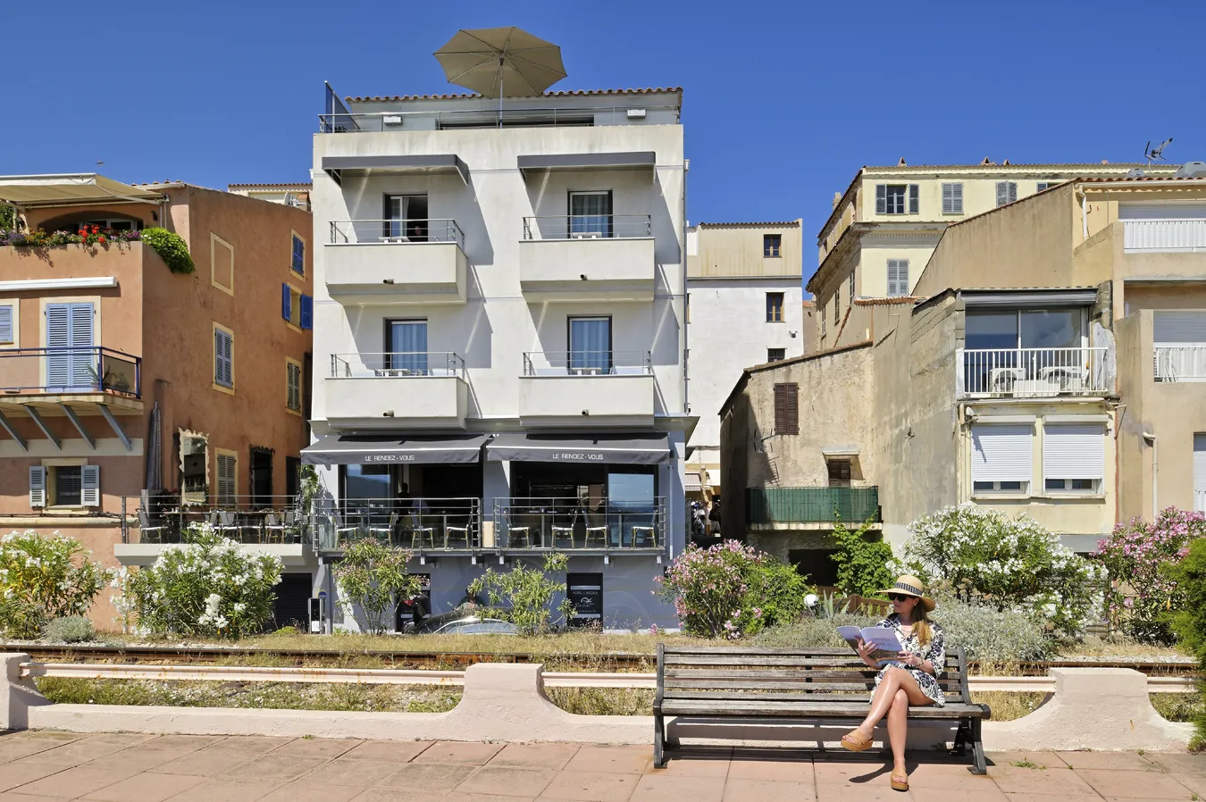 Accueil Hôtel Restaurant L'Escale Côté Sud